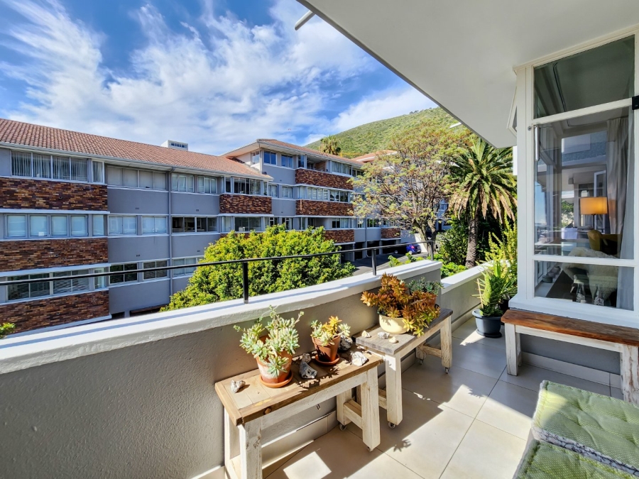 2 Bedroom Property for Sale in Sea Point Western Cape